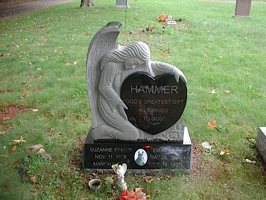 memorials-of-distinction-hammer